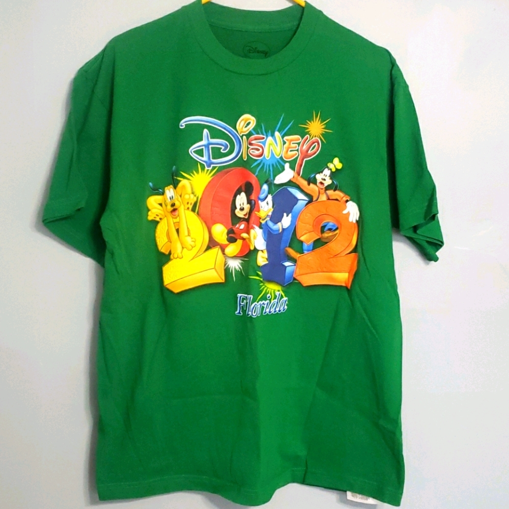 Women's Disney tee XL